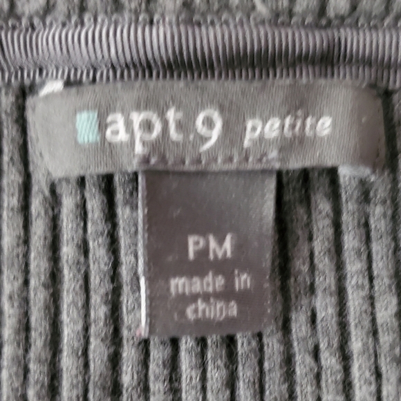 Apt 9 Gray Crop Sweater - Picture 3 of 6